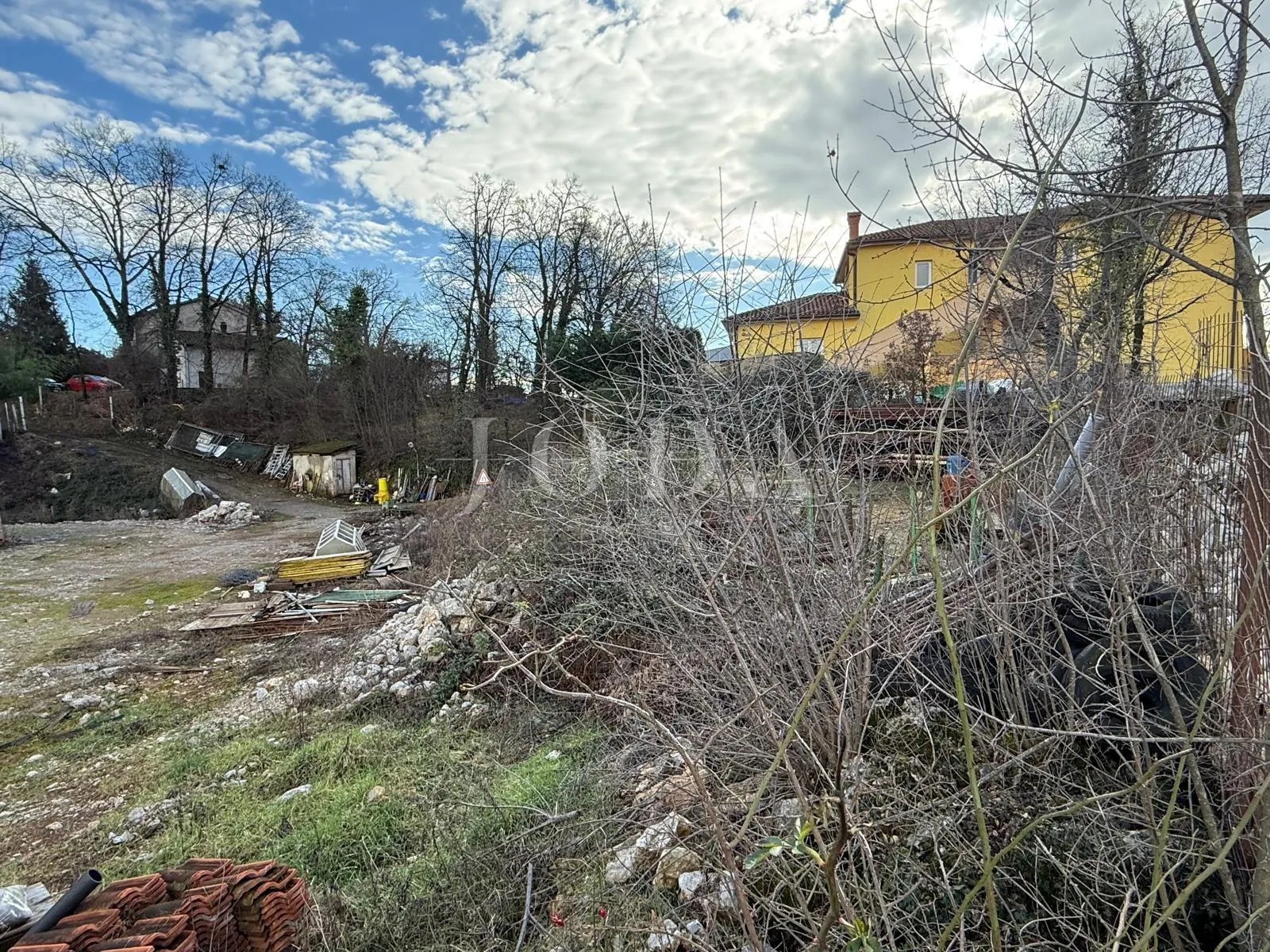 viškovo – građevinsko zemljište 1408 m² s građevinskom dozvolom - slika 2