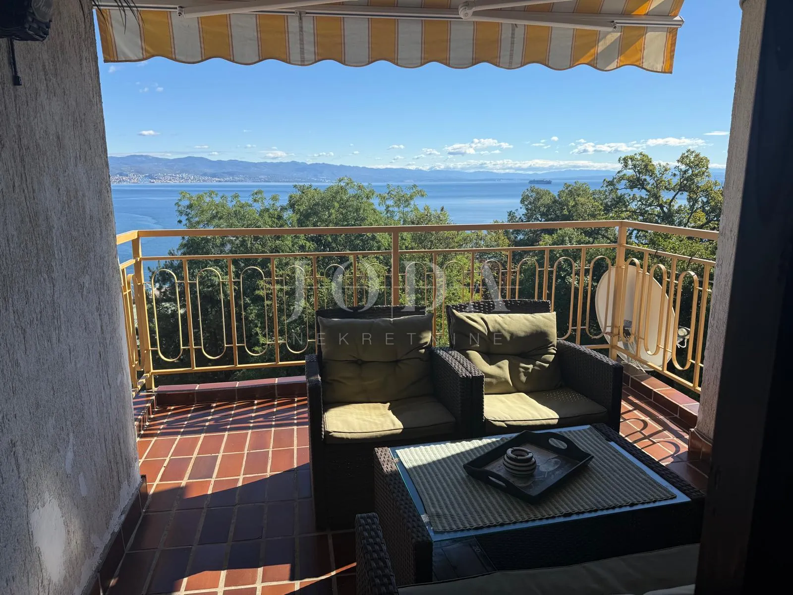 opatija stan s prekrasnim pogledom na more - slika 2