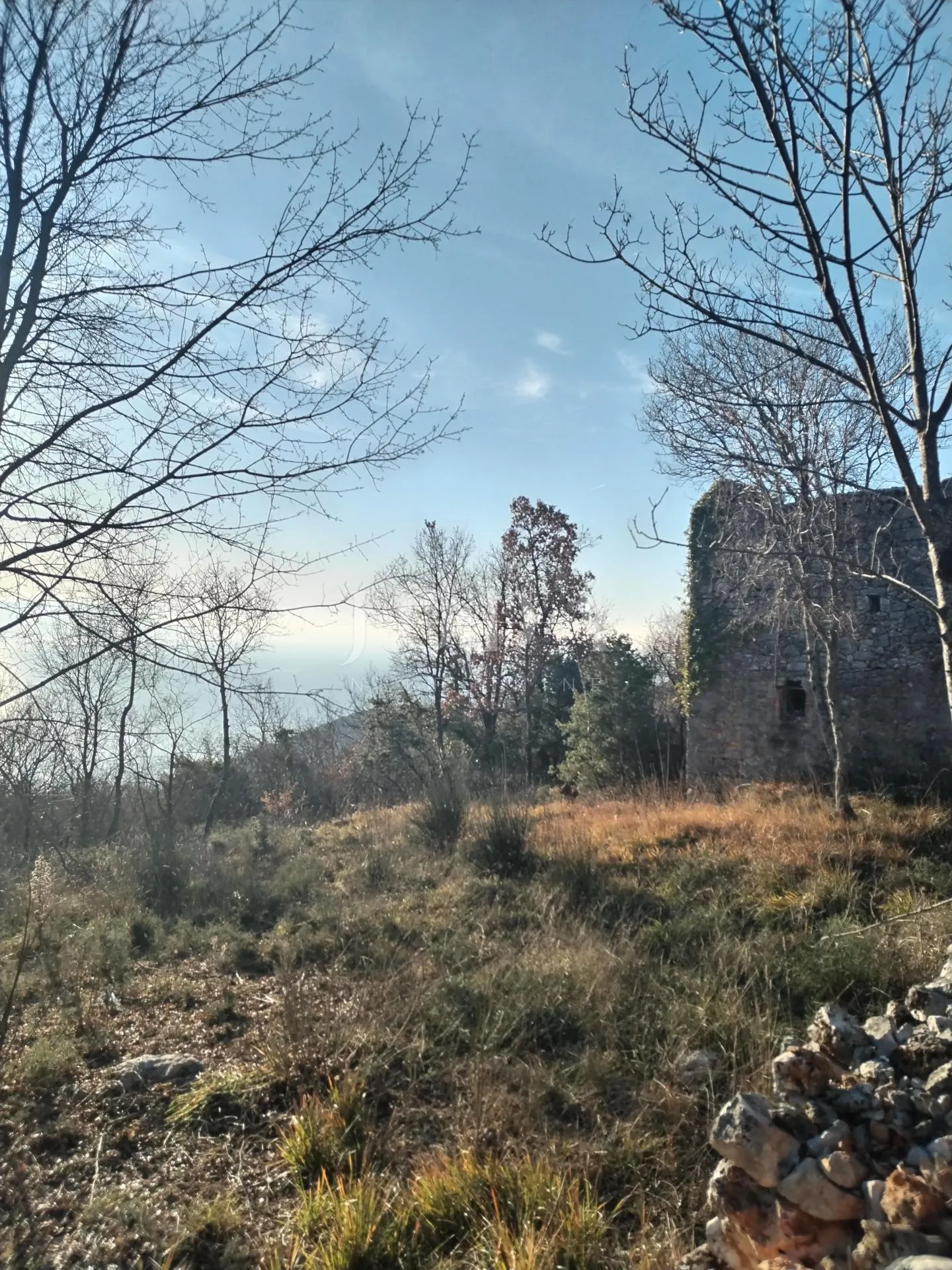 plomin, okolica, dvije ruševine sa očaravajućim pogledom na more - slika 2