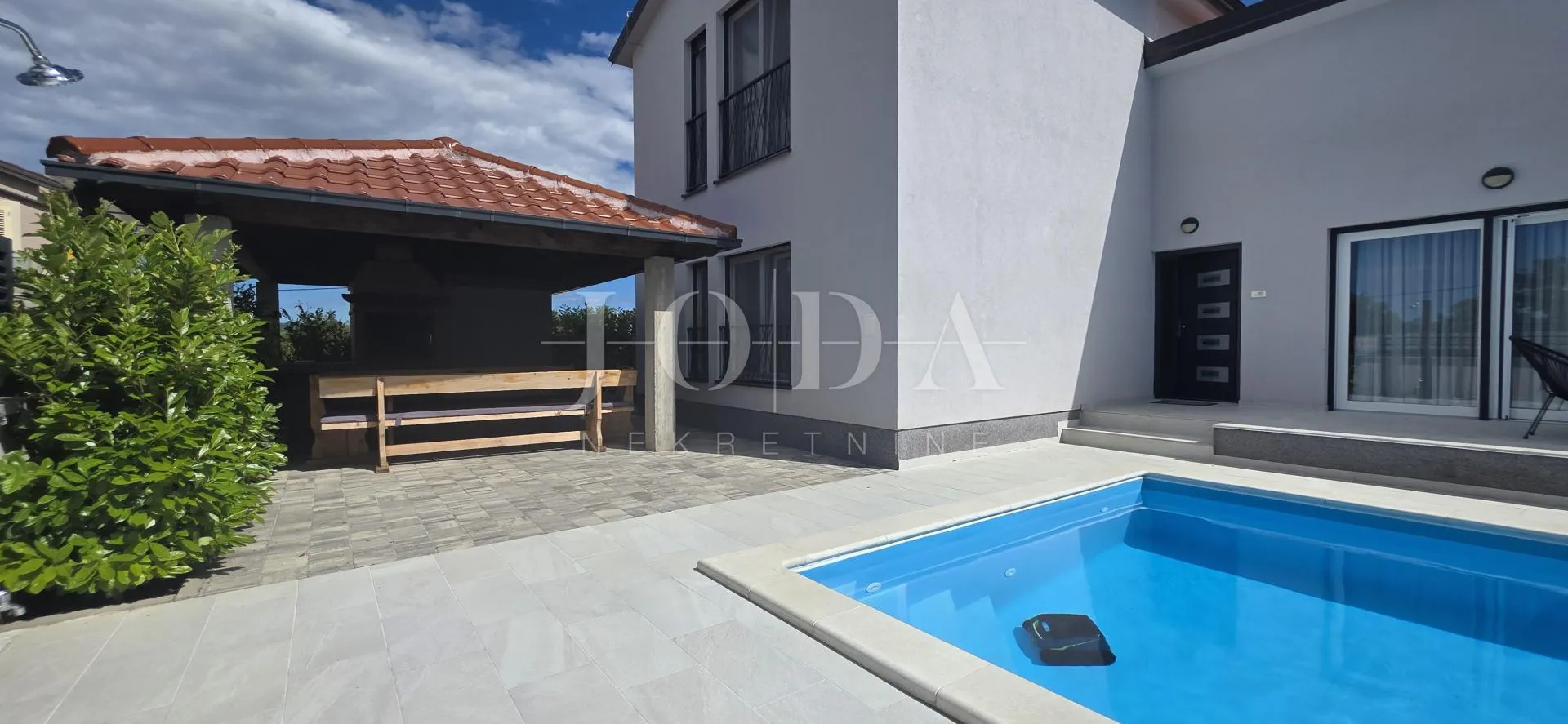 ekskluzivna vila vrhunskog dizajna s privatnim bazenom i mediteranskim ugođajem – kraljevica - slika 4