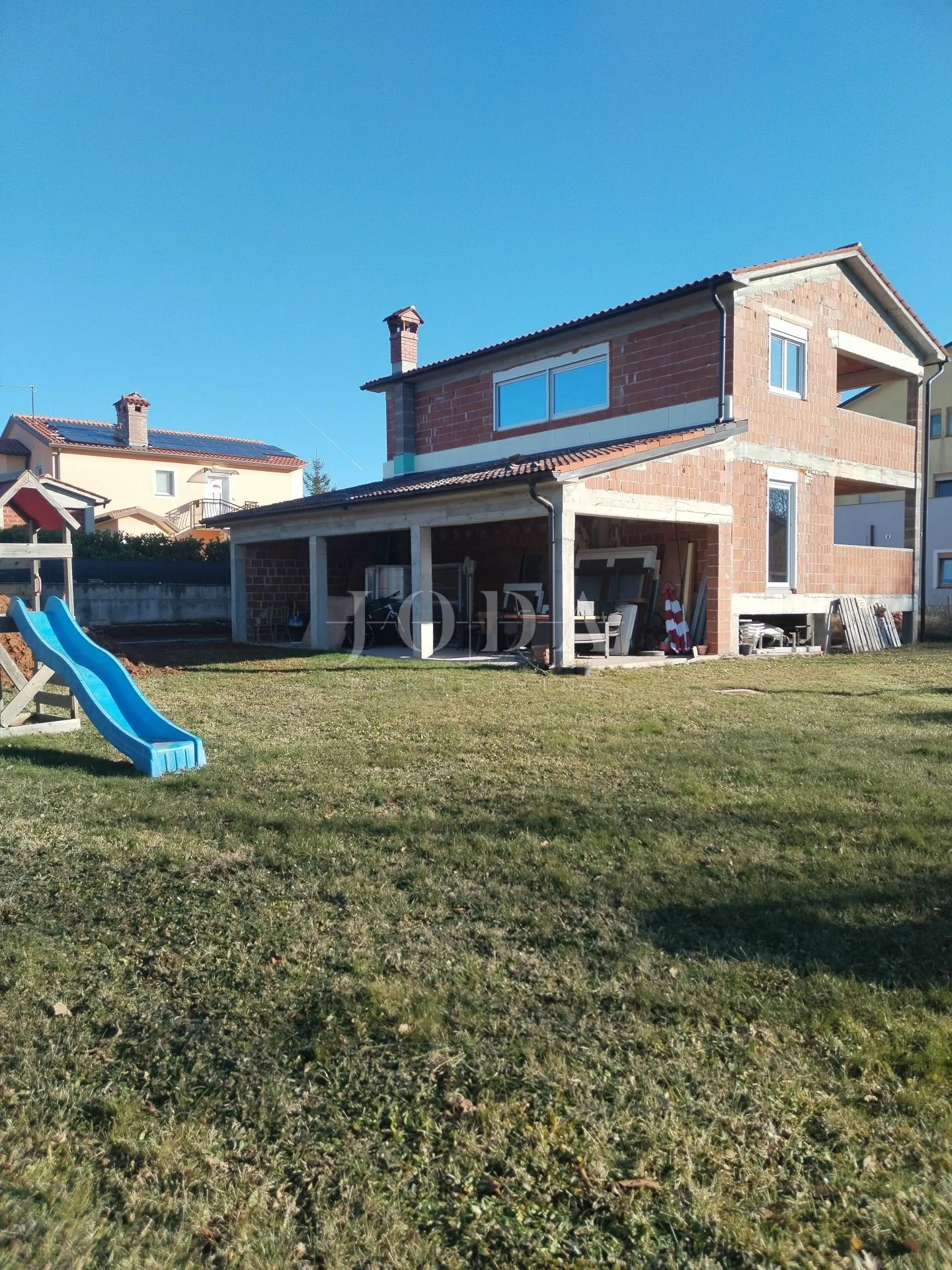 labin, okolica, kuća roh-bau sa bazenom na mirnoj lokaciji - slika 3