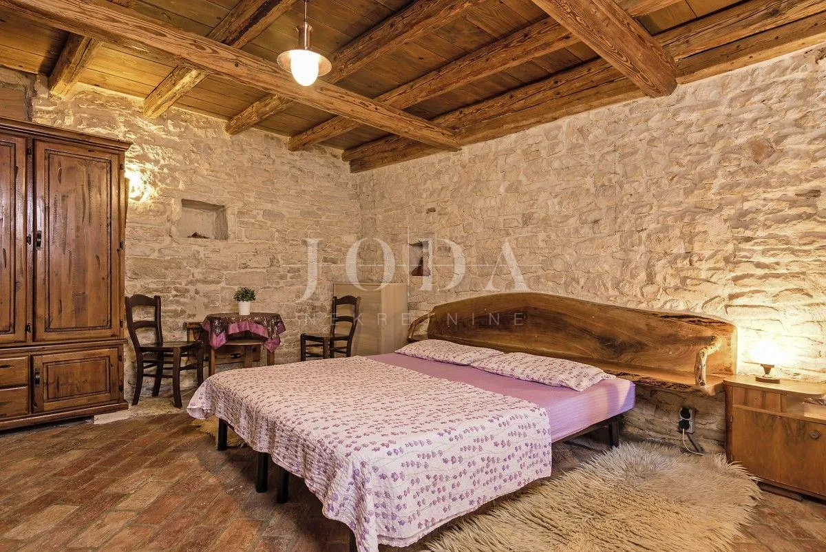 ližnjan, prekrasna istarska kamena kuća - slika 10