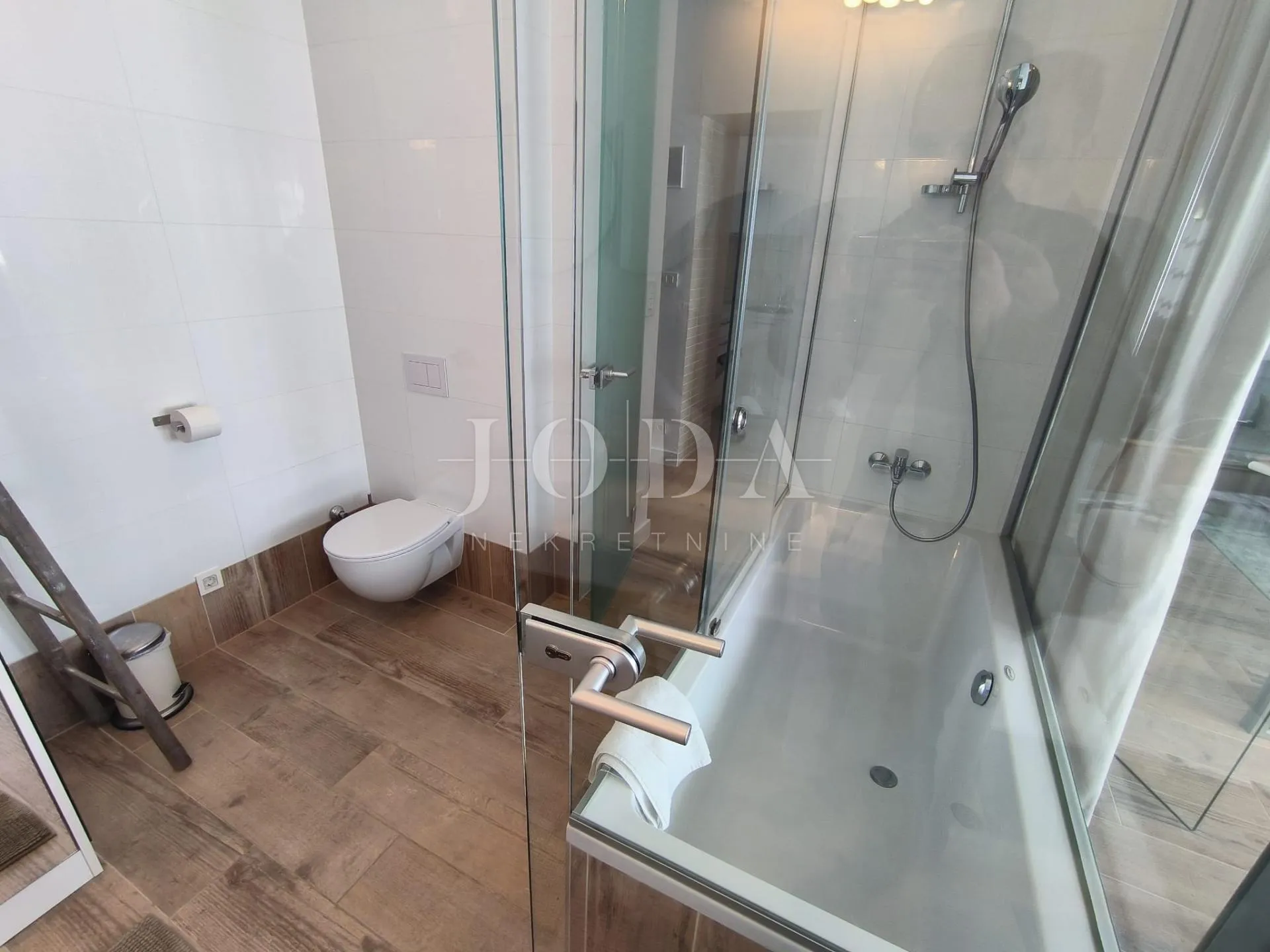 opatija, 5 luksuznih apartmana u centru - slika 28