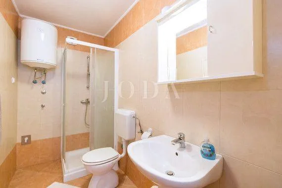 popust!dva apartmana sa zajedničkim bazenom,novigrad - slika 5