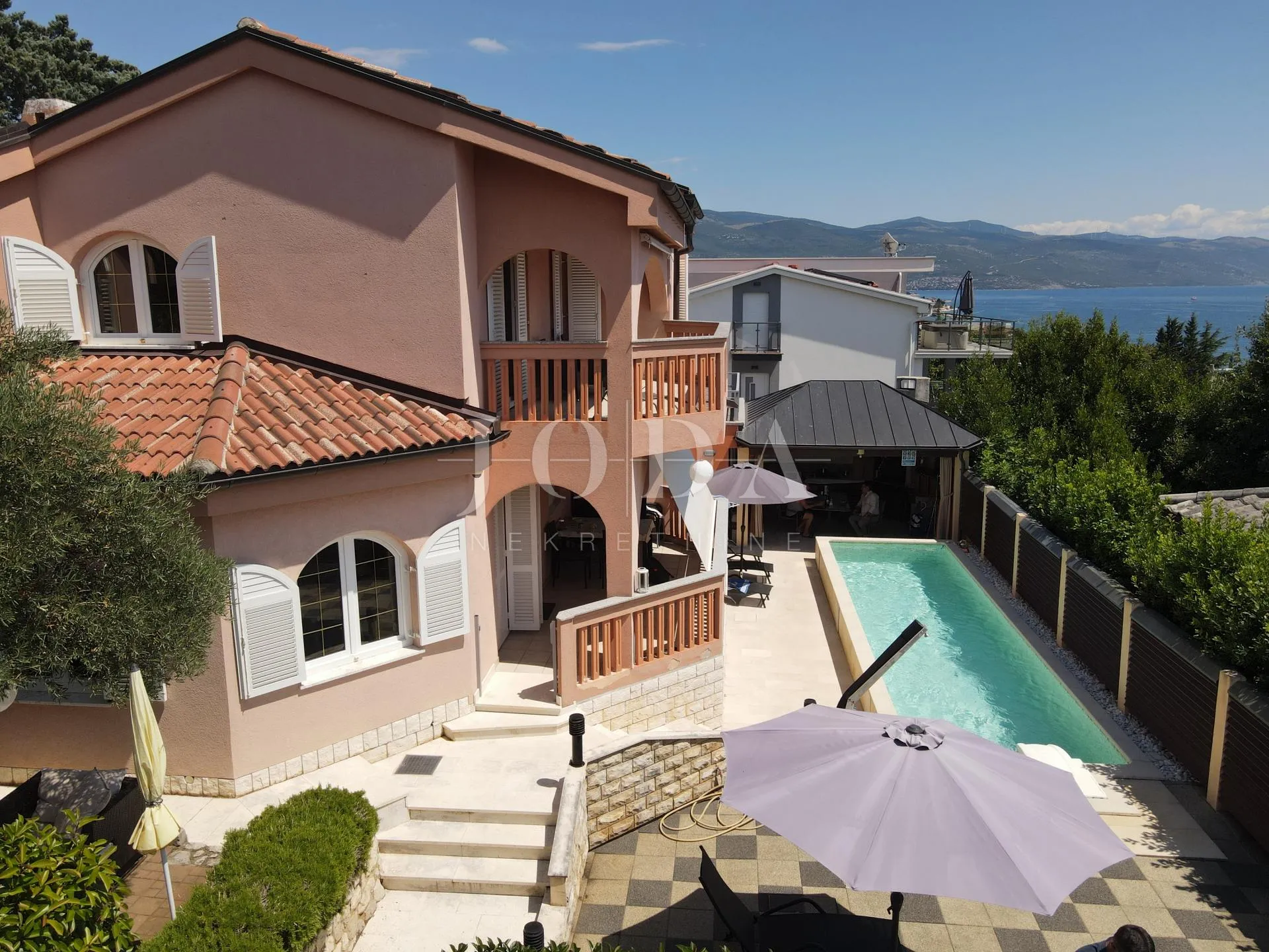 novi vinodolski kuća s bazenom - slika 4