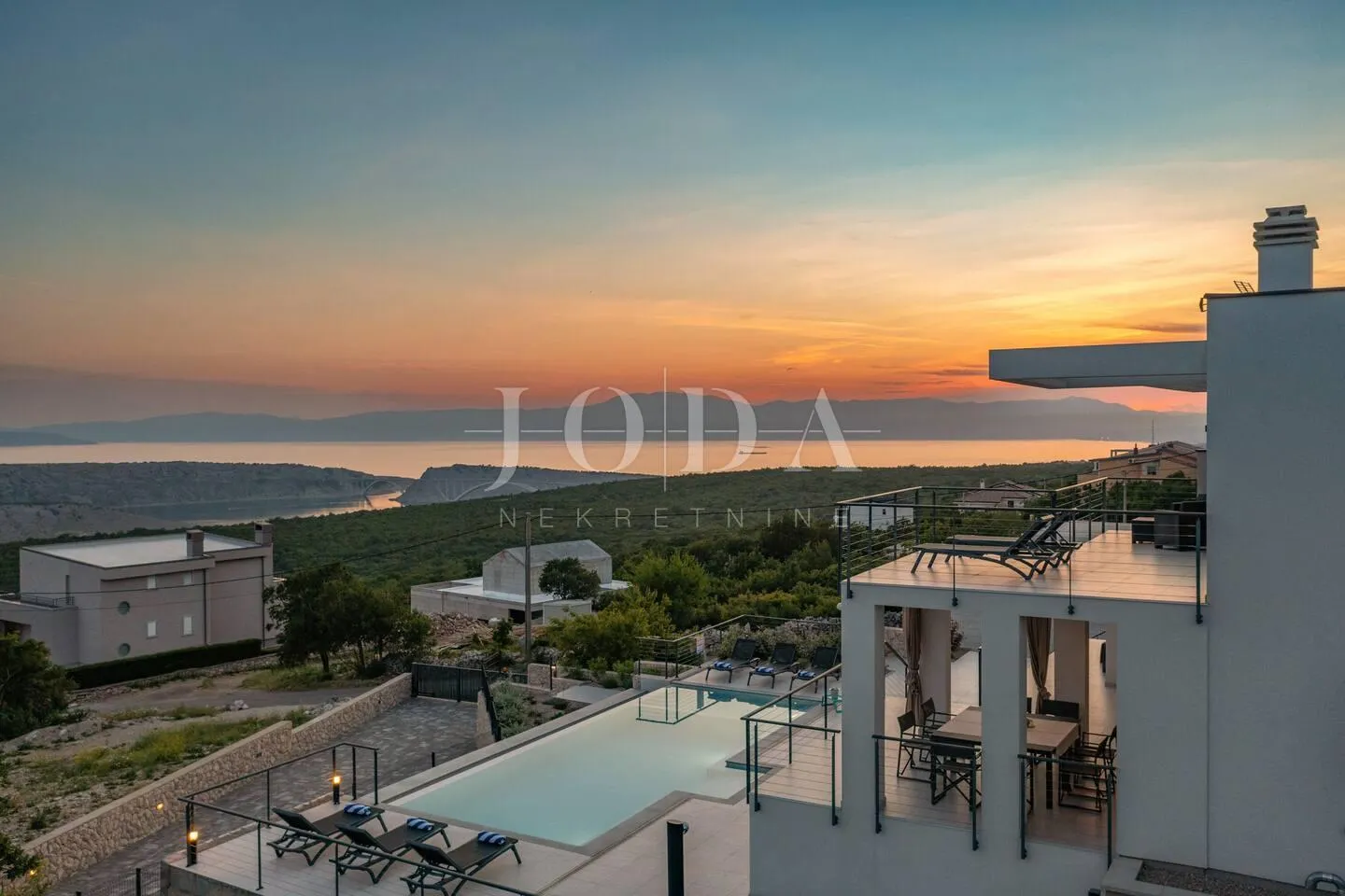 šmrika kuća s panoramskim pogledom - slika 12