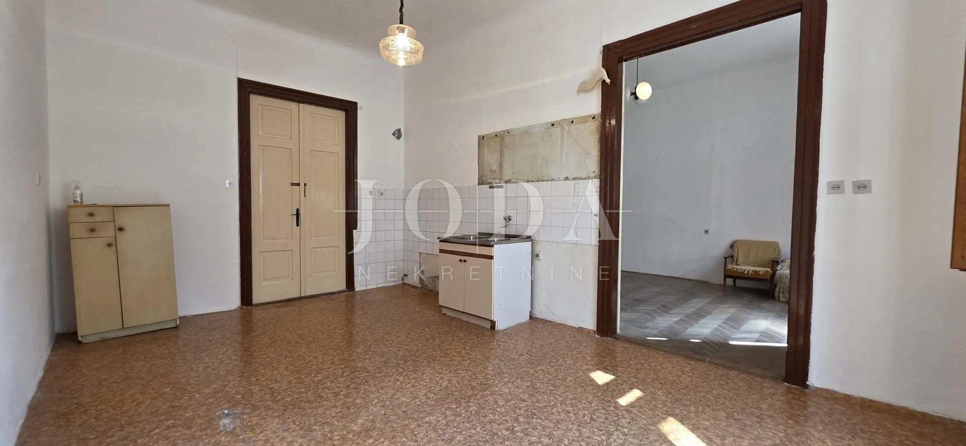 apartman senj prvi red do mora centar 42 m2 - slika 7