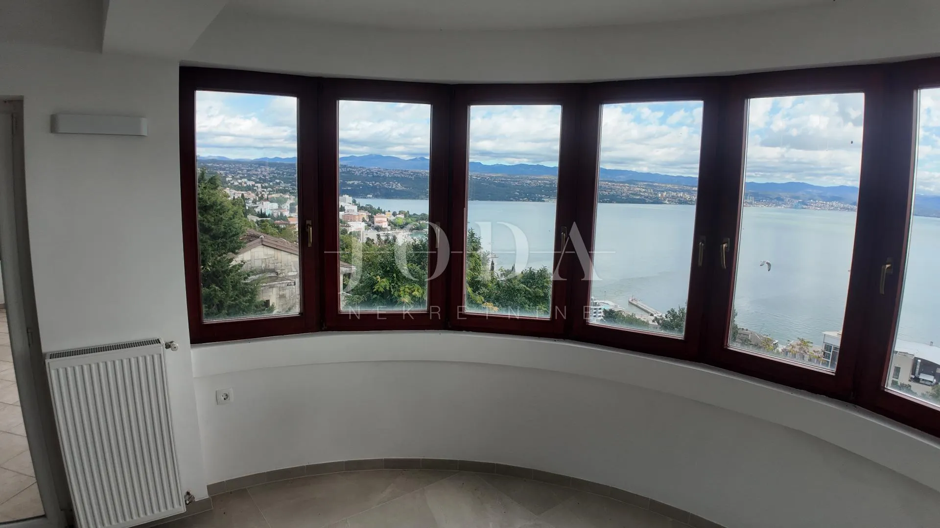 stan s predivnim pogledom na opatiju i cijeli kvarner - slika 16