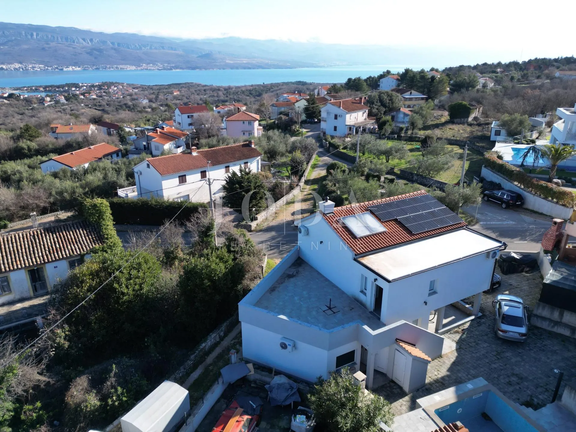 šilo kuća sa 3 apartmana - slika 2