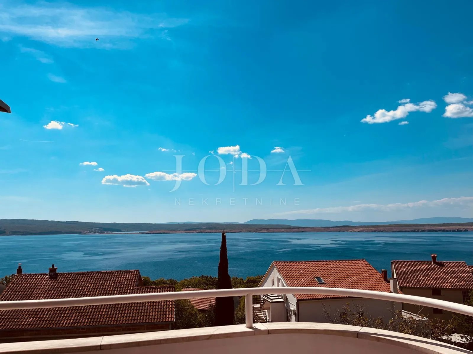 dramalj - dvoetažni apartman s pogledom na more - slika 1