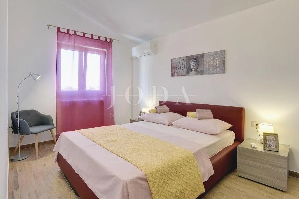 pula, villa sa bazenom i jacuzzijem - slika 31
