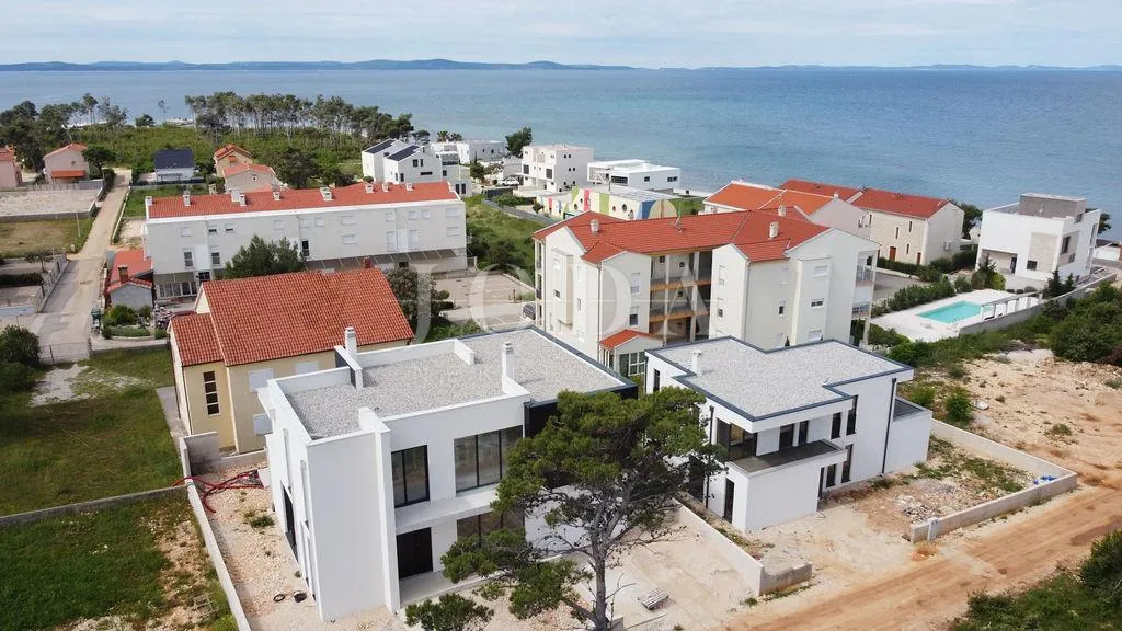 zadar, okolica, moderna vila blizu mora - slika 12