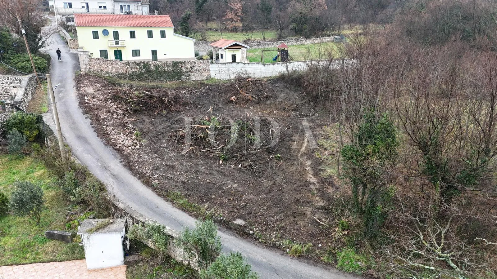 grižane teren - slika 5