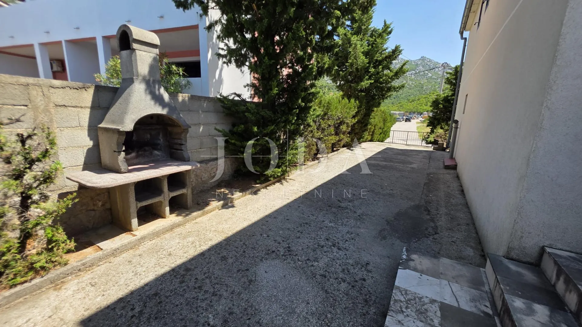 karlobag – dvije kuće, idealno za turizam - slika 15