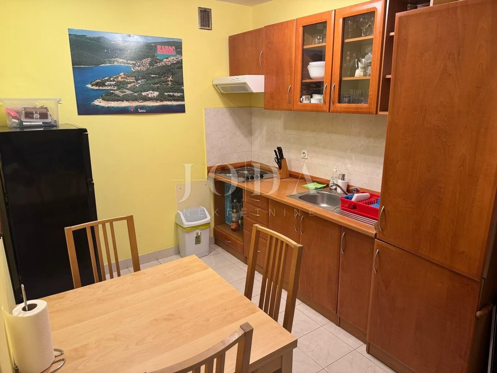 rabac, stan u prizemlju stambene zgrade - slika 6