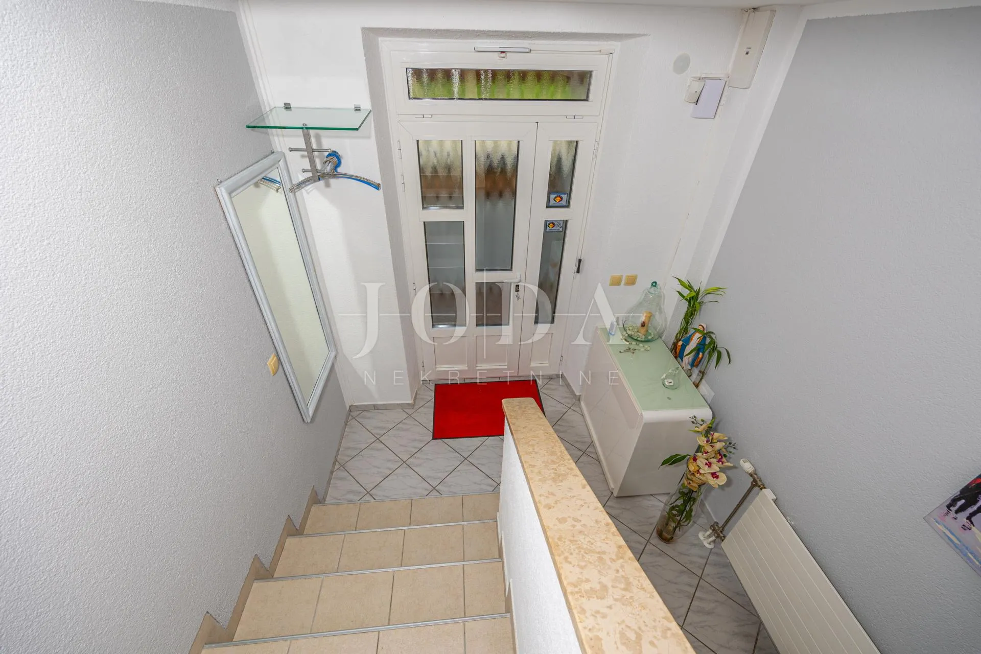 kuća sa 3000m2 zemljišta - slika 34