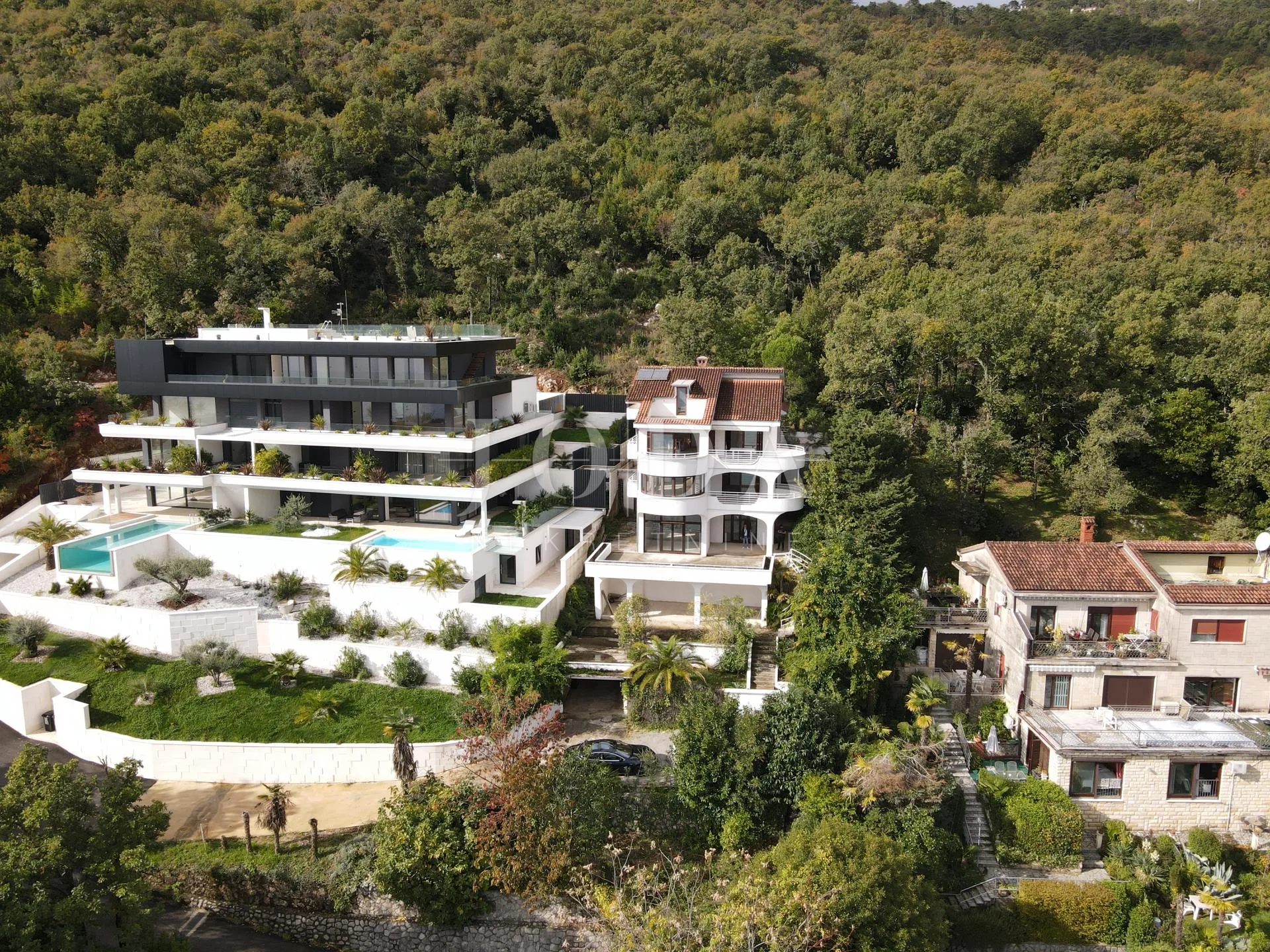 opatija samostojeća kuća na lijepoj lokaciji - slika 10