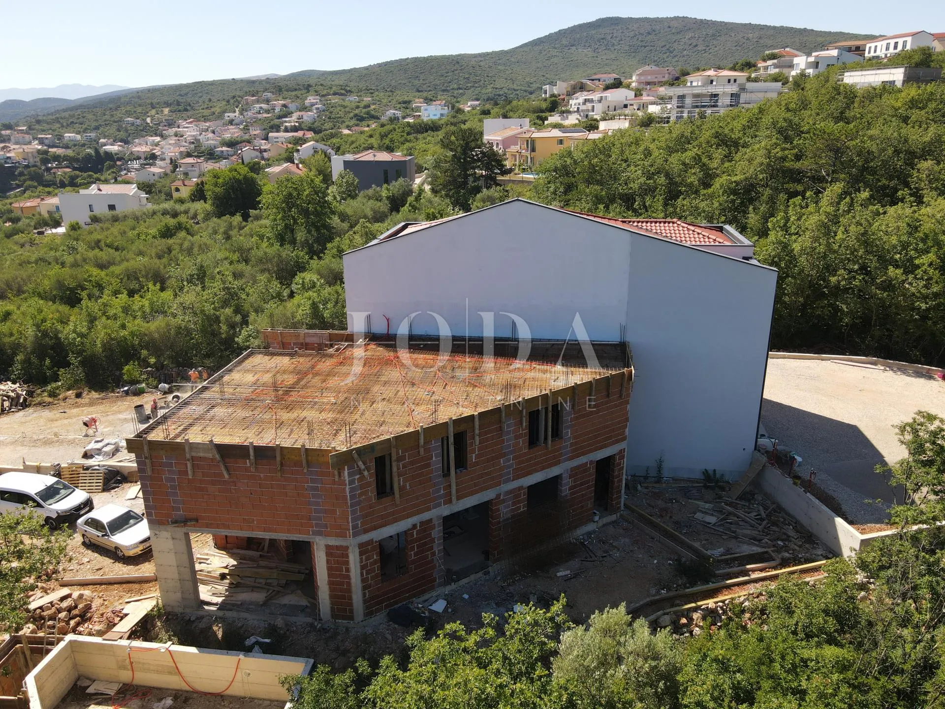 otok krk vrbnik stan sa bazenom u novogradnji - slika 12