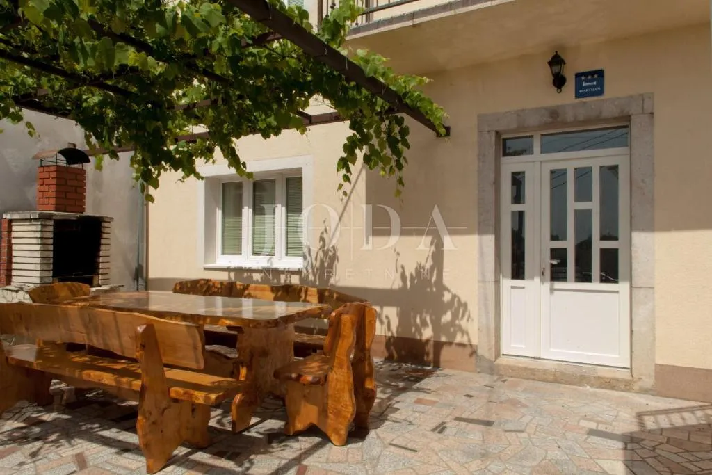 novi vinodolski, kuća u centru - slika 2