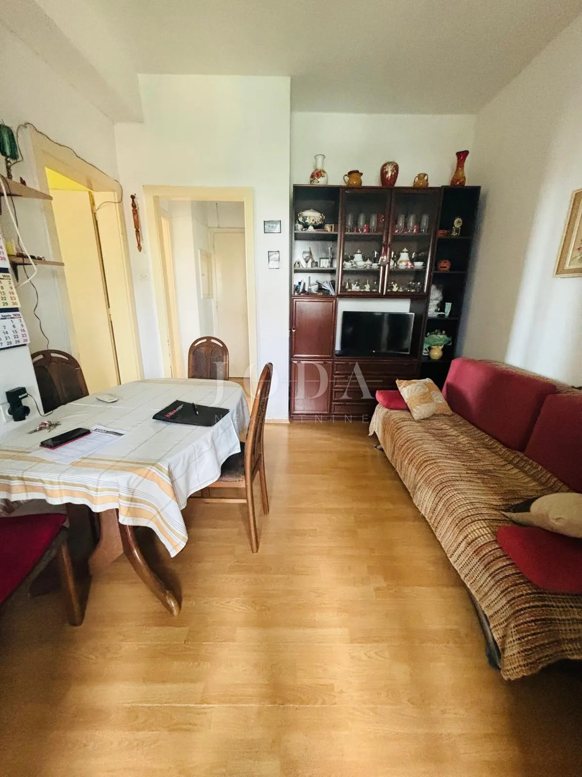 turnić, dvosobni stan sa vrtom i garsonijerom - slika 6