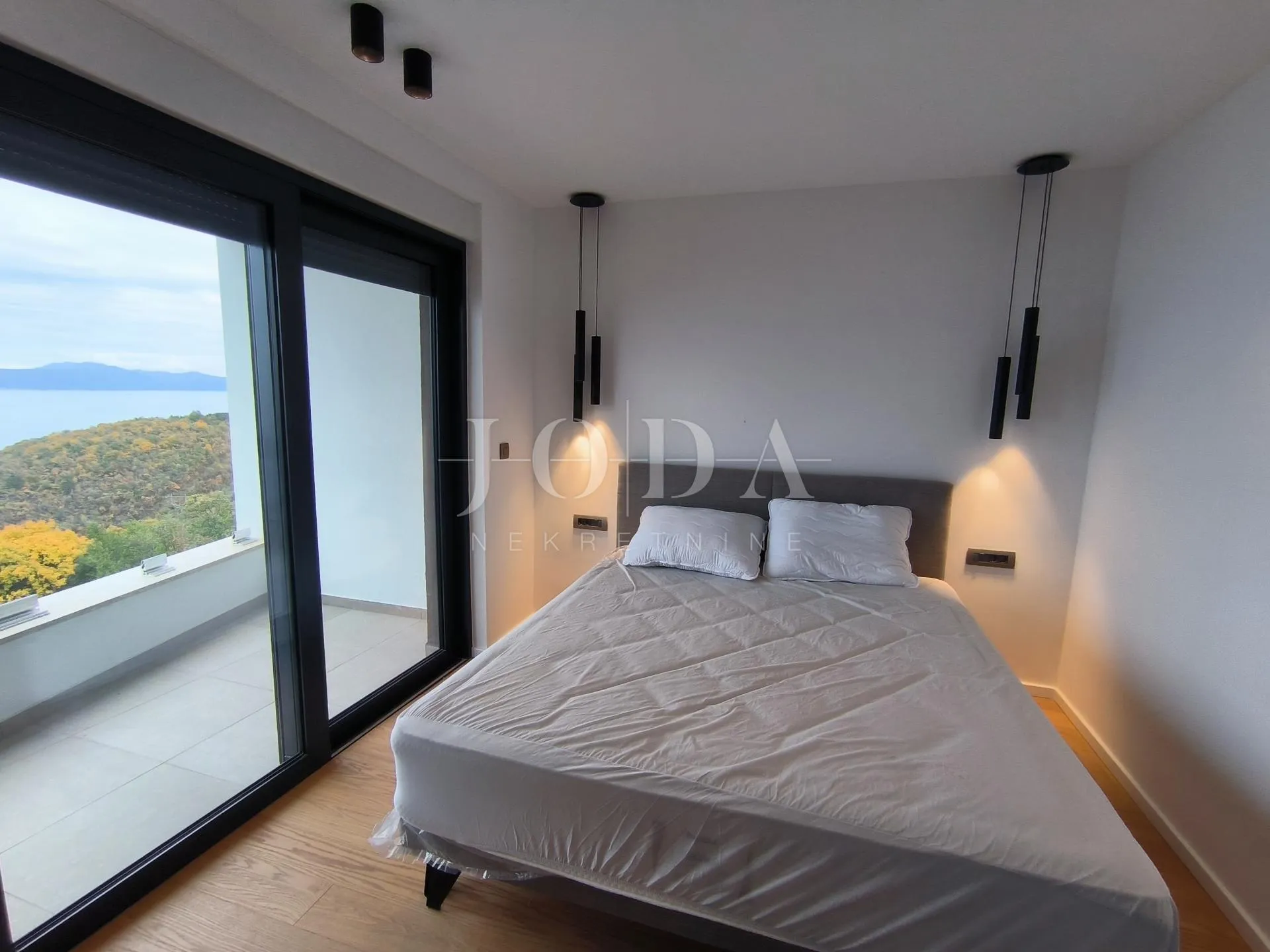 obiteljska villa u medveji - slika 7