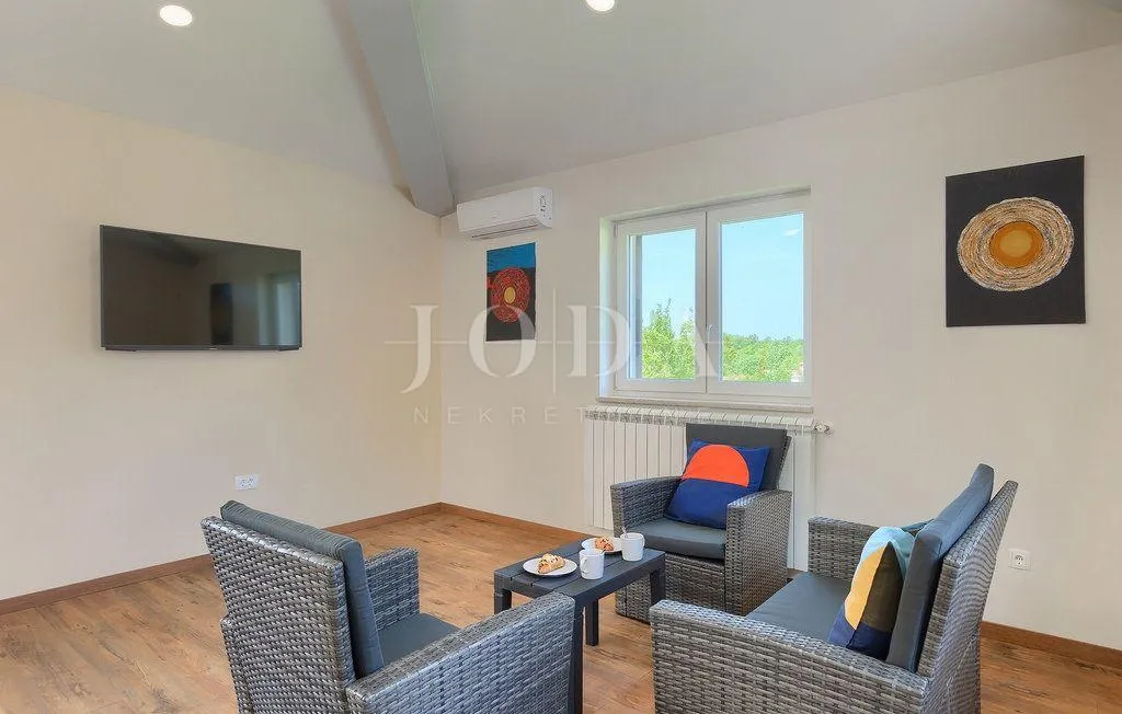 labin, okolica, prekrasna villa sa bazenom - slika 21