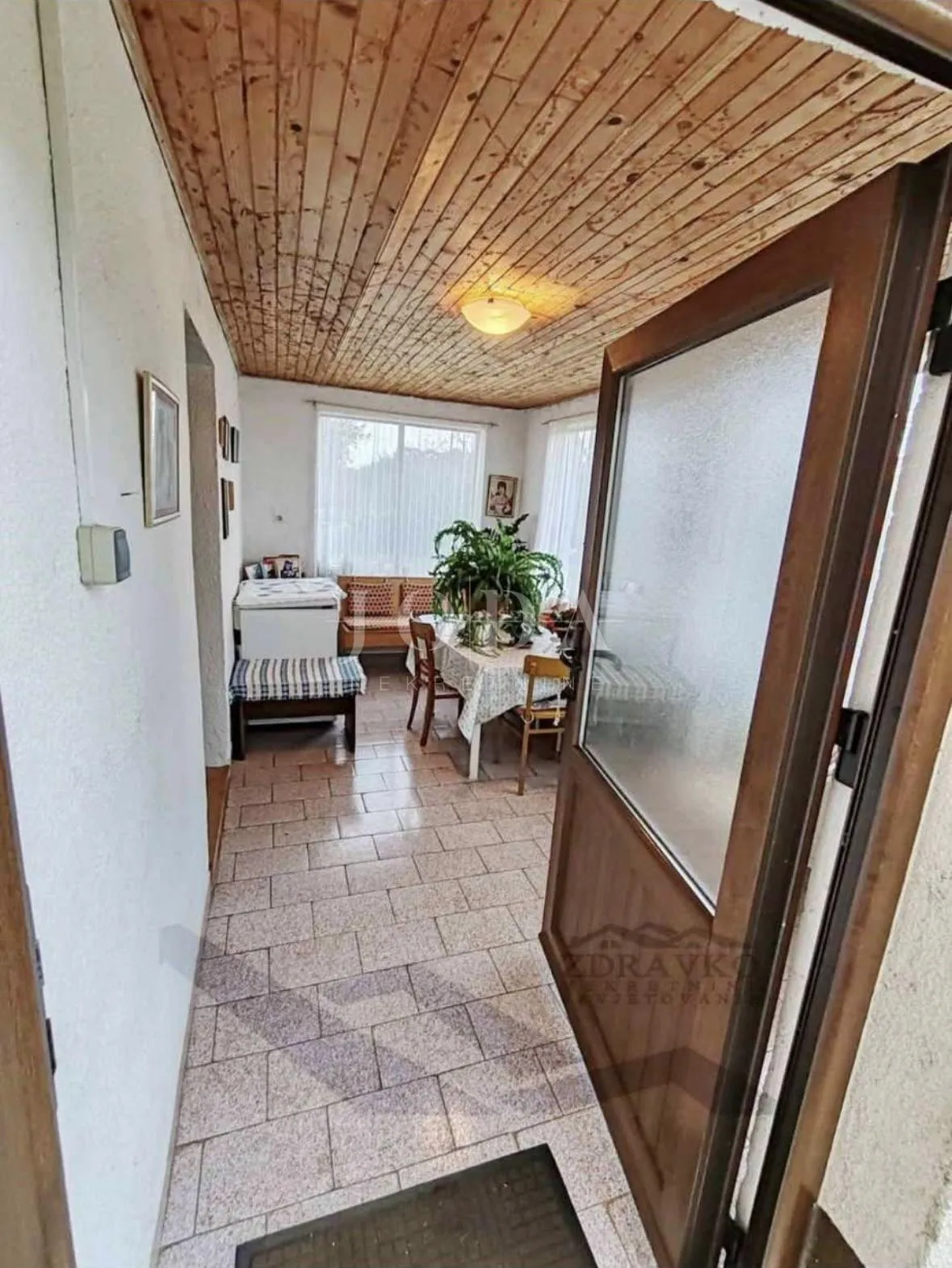 barban, kuća s velikom okućnicom i pomoćnom zgradom - slika 5