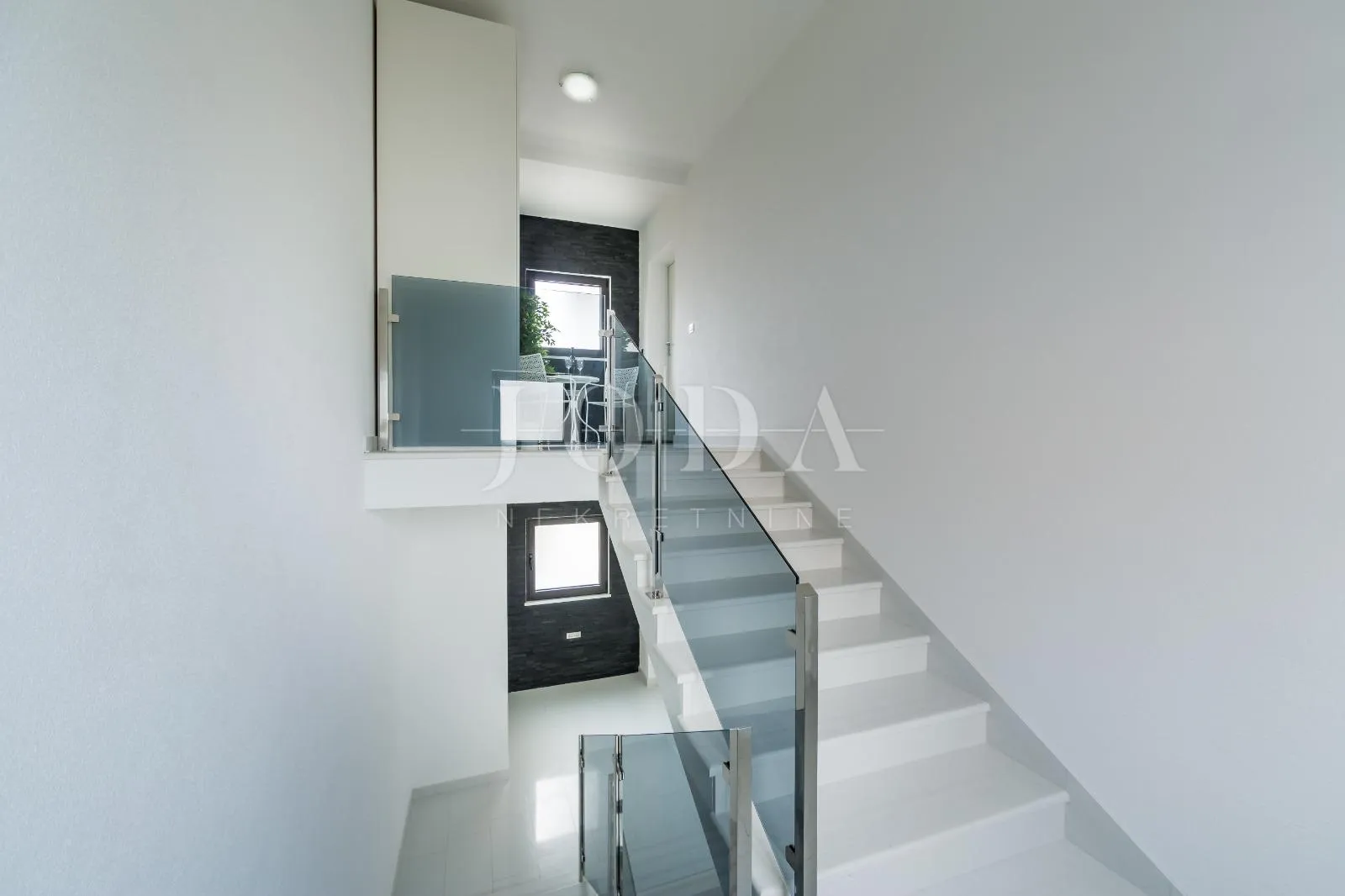 crikvenica luksuzni penthouse s fenomenalnim pogledom - slika 25