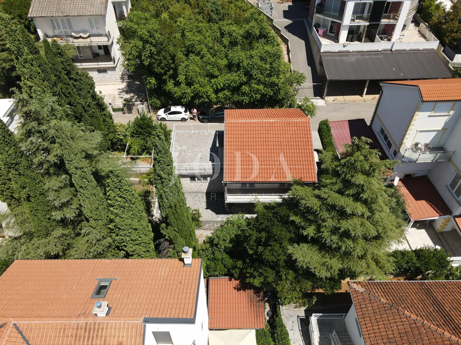 kuća s potencijalom u centru dramlja - slika 7