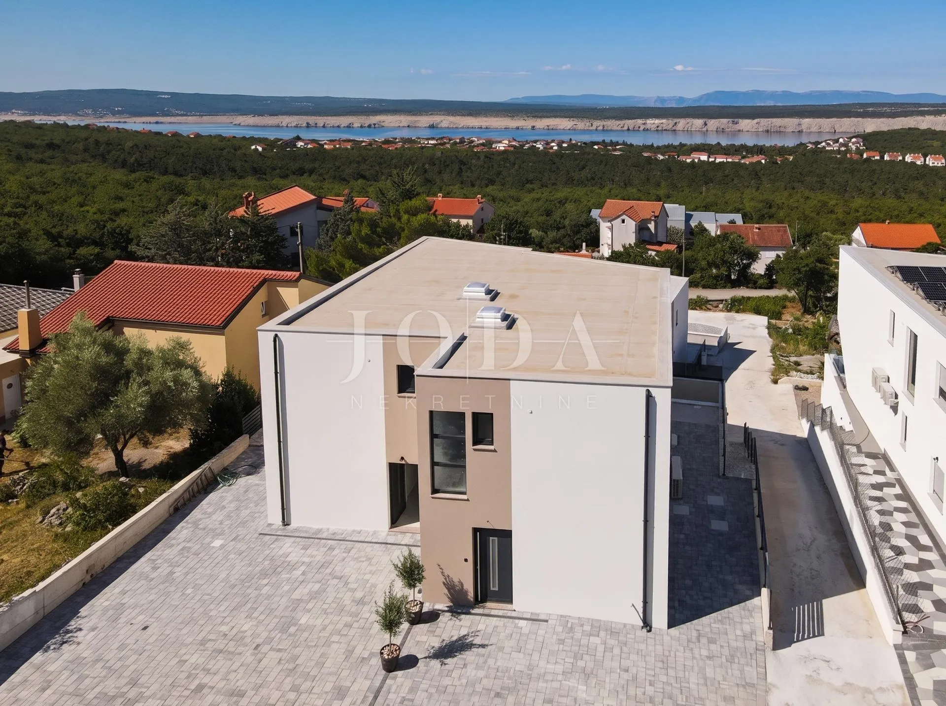 jadranovo, moderna dvojna kuća s bazenom - slika 4