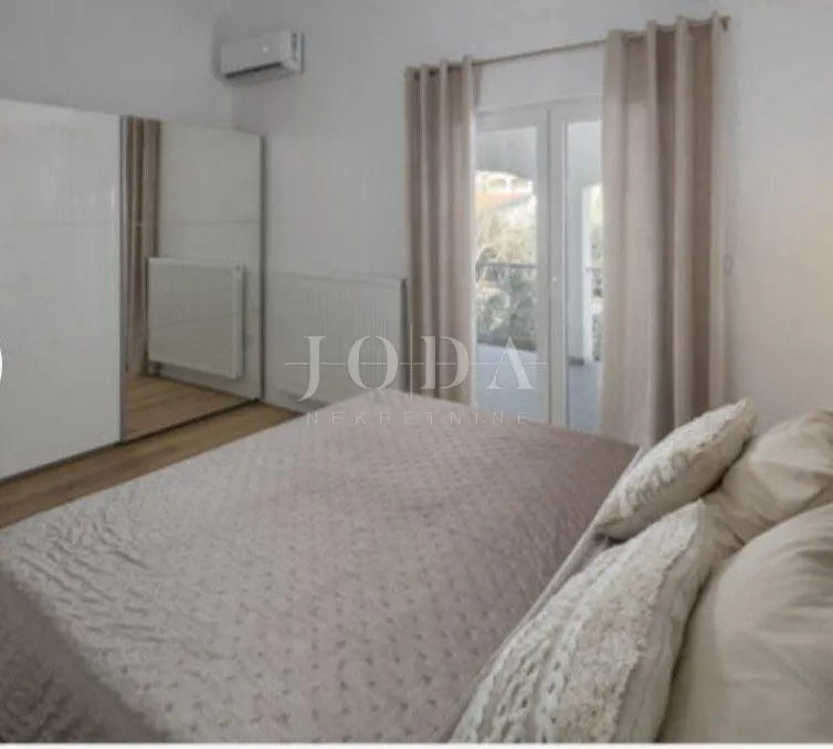 lijepa kuća sa 2stana i 3app,poreč okolica - slika 6