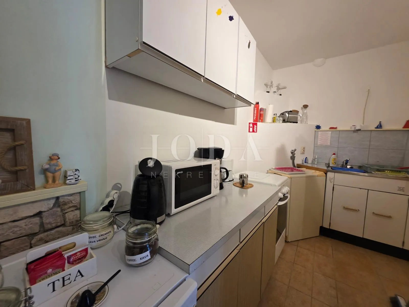 kuća sa 3 stambene jedinice - slika 27