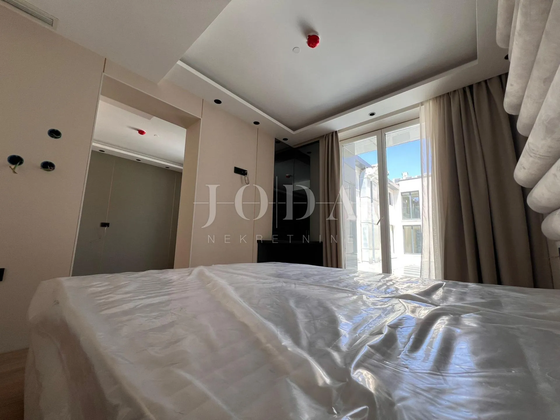 apartman 12 - slika 2
