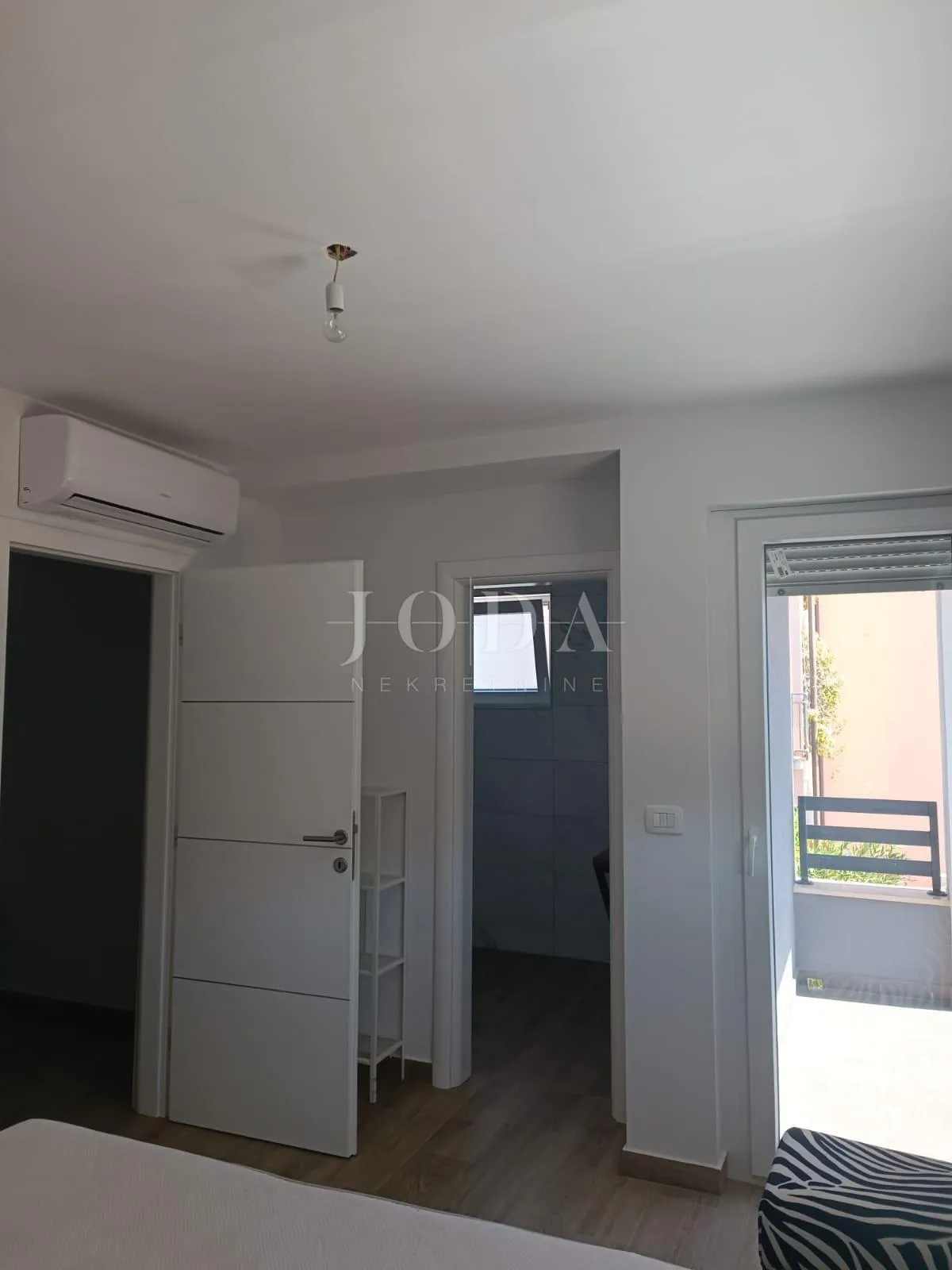 popust novogradnja kuća sa bazenom,novigrad okolica - slika 21