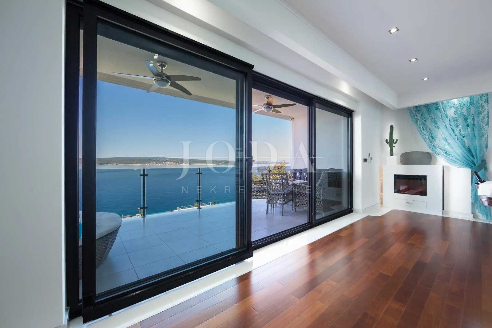 crikvenica luksuzni penthouse s fenomenalnim pogledom - slika 2