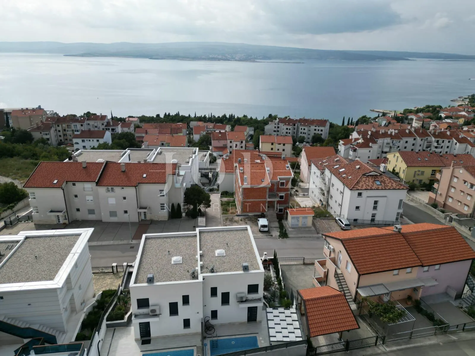 crikvenica dvojna kuća sa bazenom - slika 3
