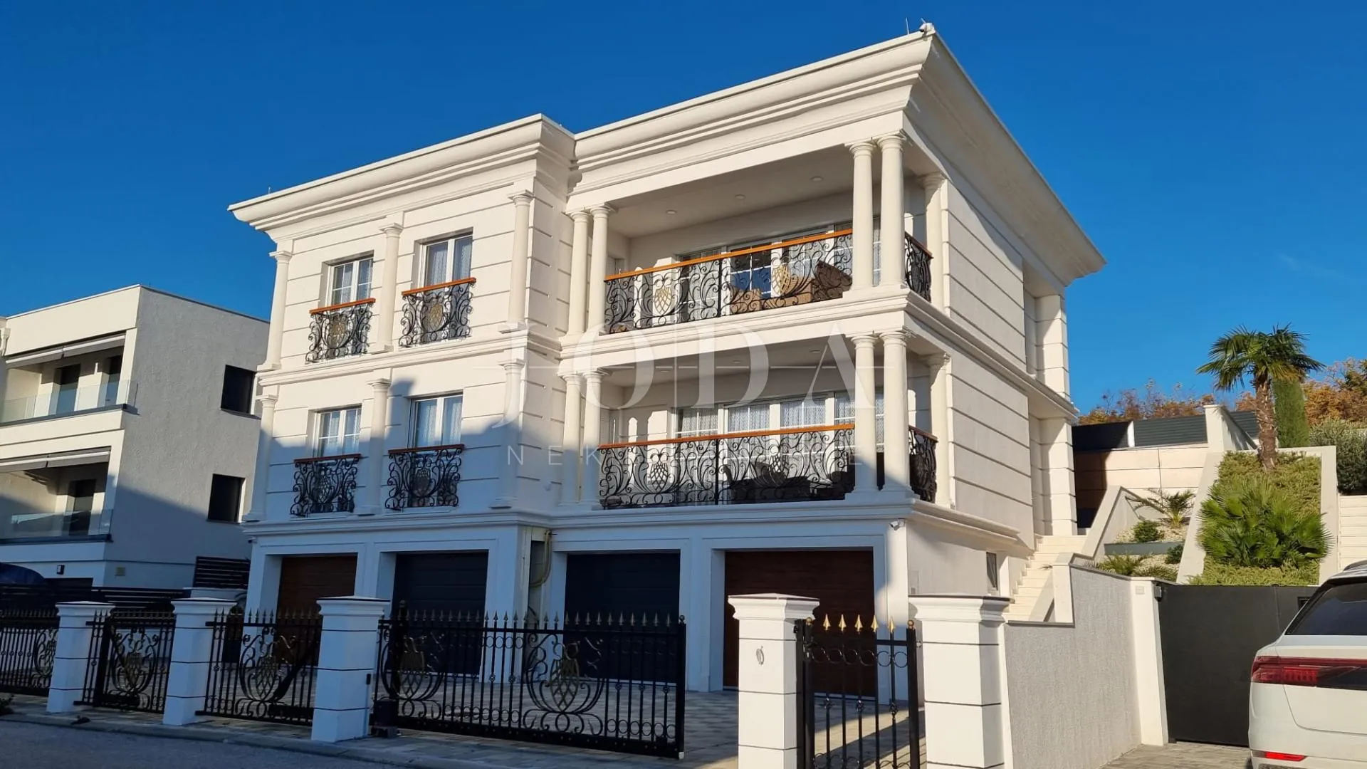 crikvenica kuća novogradnja sa 4 garaže - slika 3
