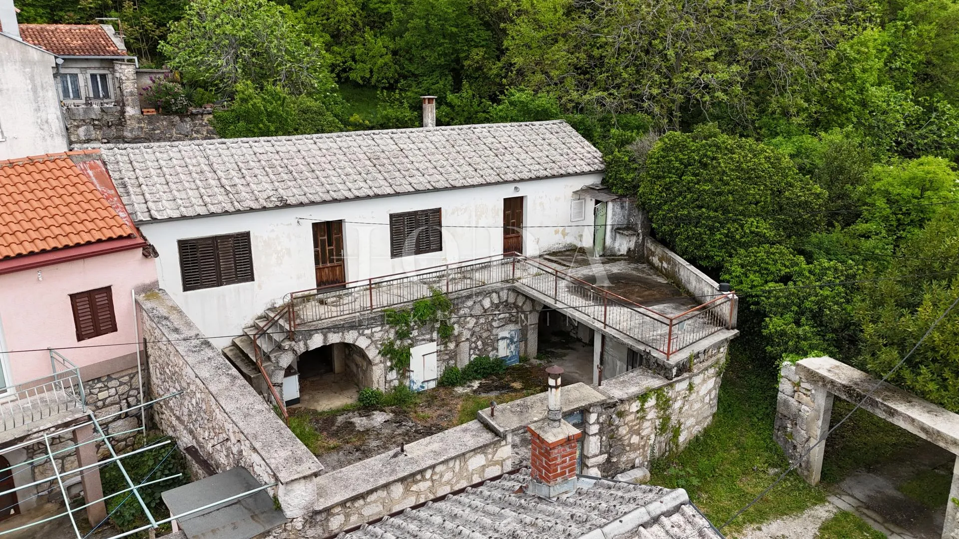 kamena kuća s pogledom na more + dodatna parcela 1400 m² | baretići, grižane - slika 9