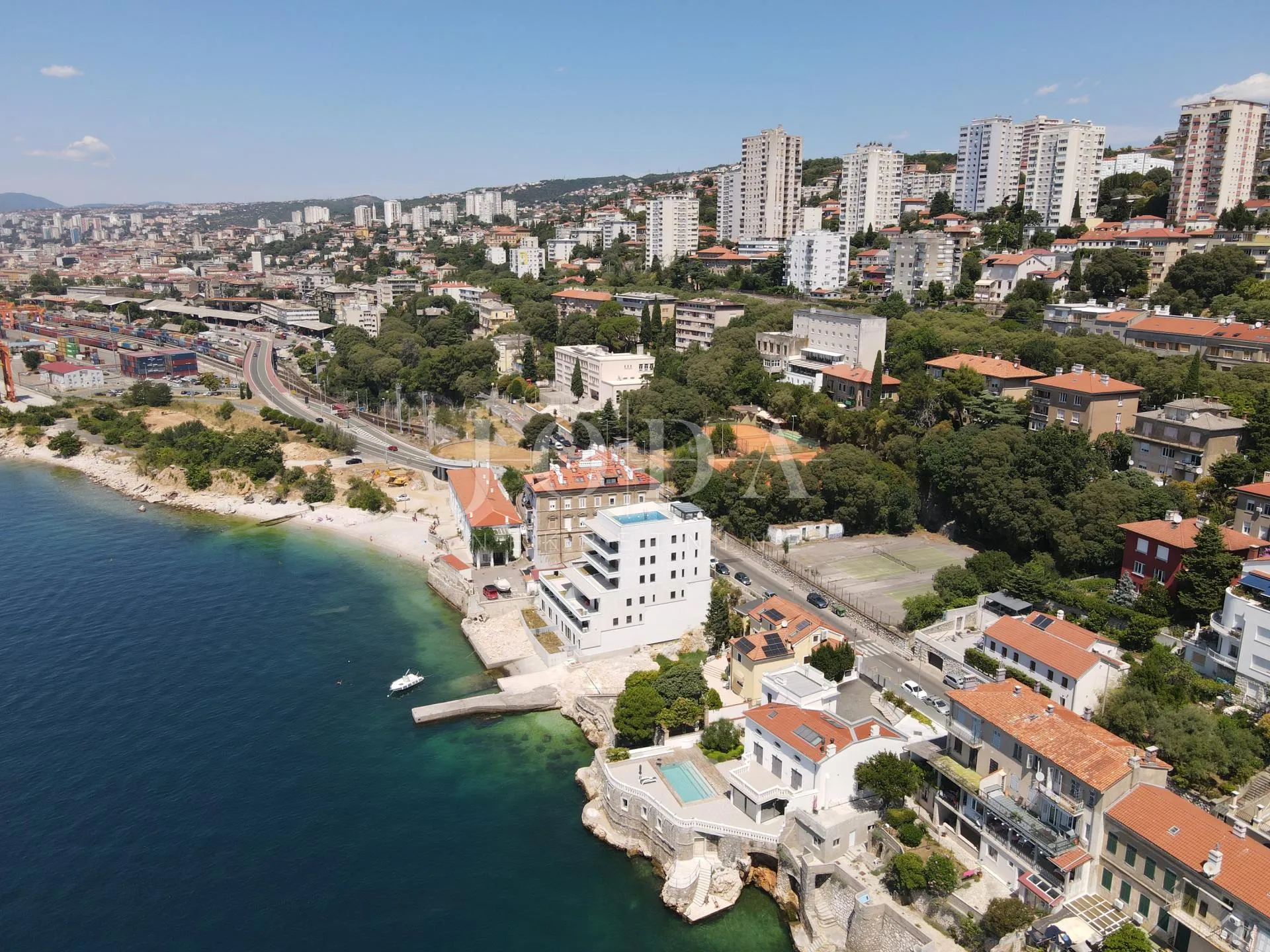 rijeka – pećine | luksuzan stan na 1. katu, prvi red do mora - slika 10
