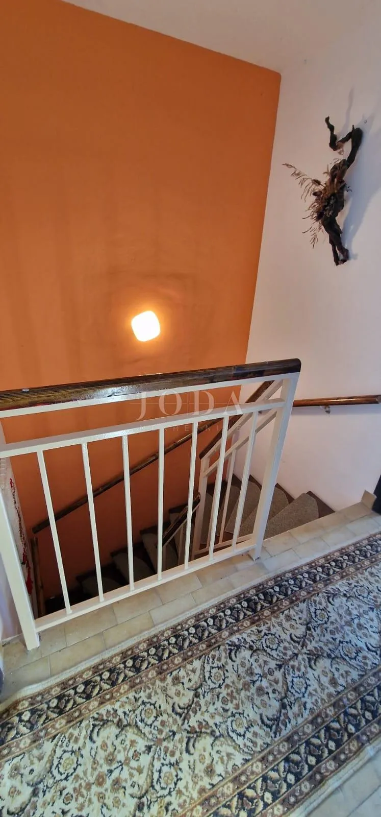 klenovica višetažni stan u dvojnoj kući - slika 6