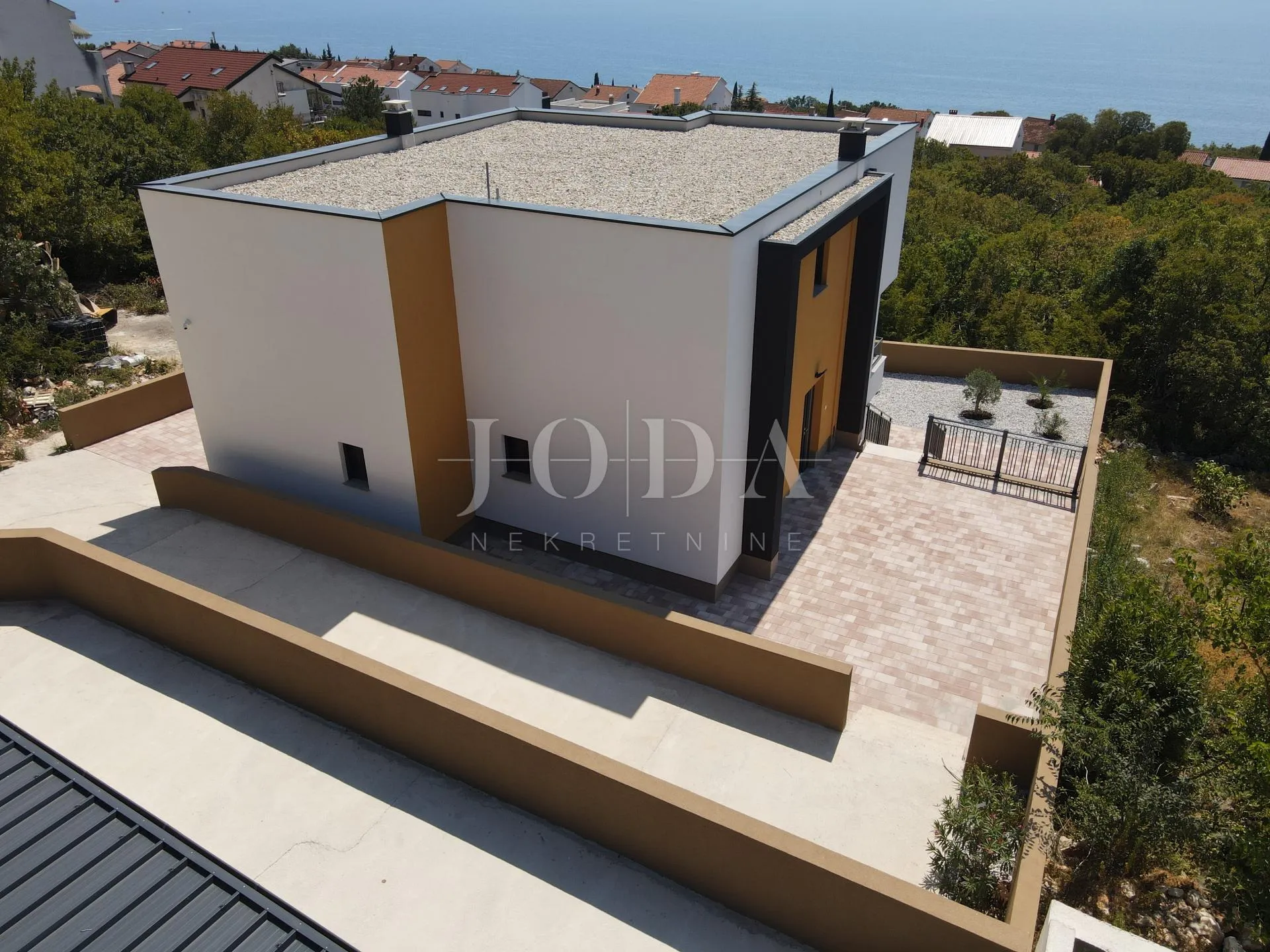 dramalj obiteljska kuća sa dva stana - slika 42