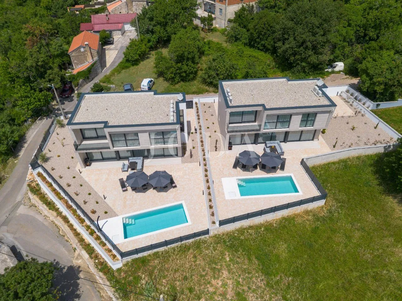 bribir moderna villa s bazenom i pogledom na more - slika 17