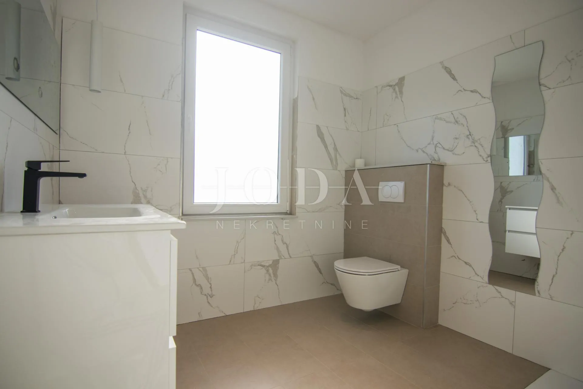 krk, moderna villa sa bazenom - slika 20