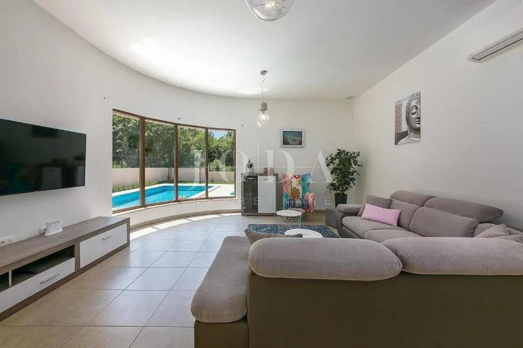 labin, villa sa bazenom na traženoj lokaciji - slika 22