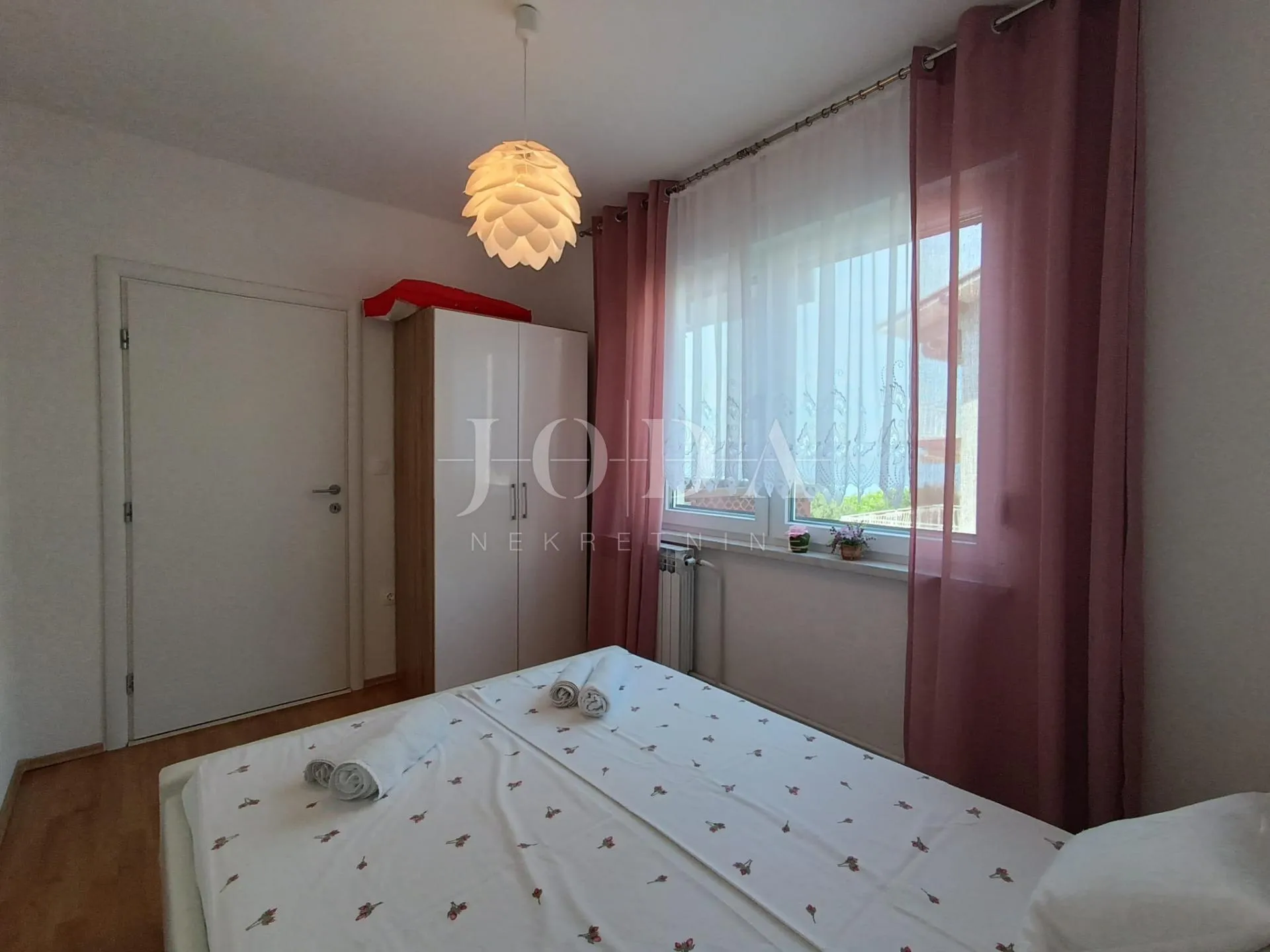 trosobni stan s panoramskim pogledom - slika 12