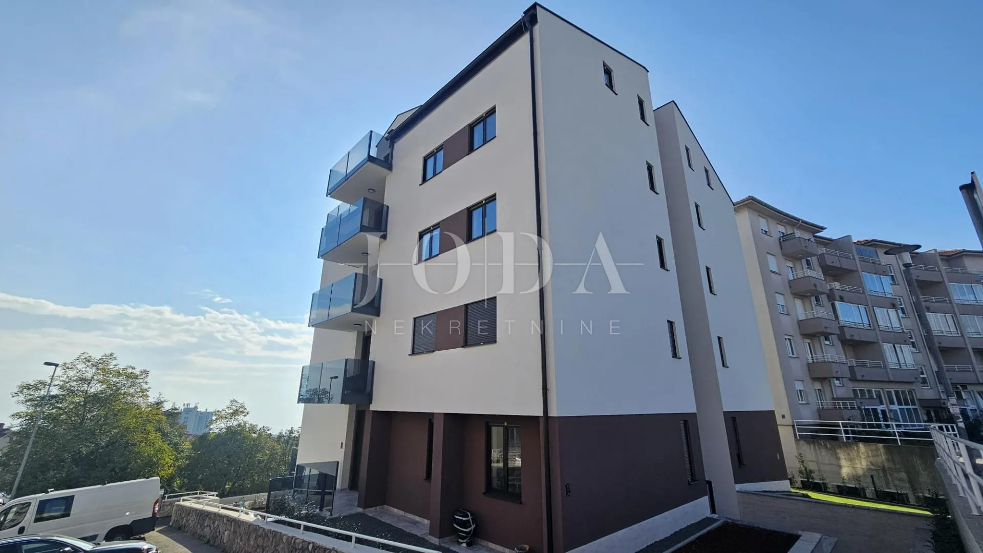 zamet - dvosobni stan u novogradnji - slika 2