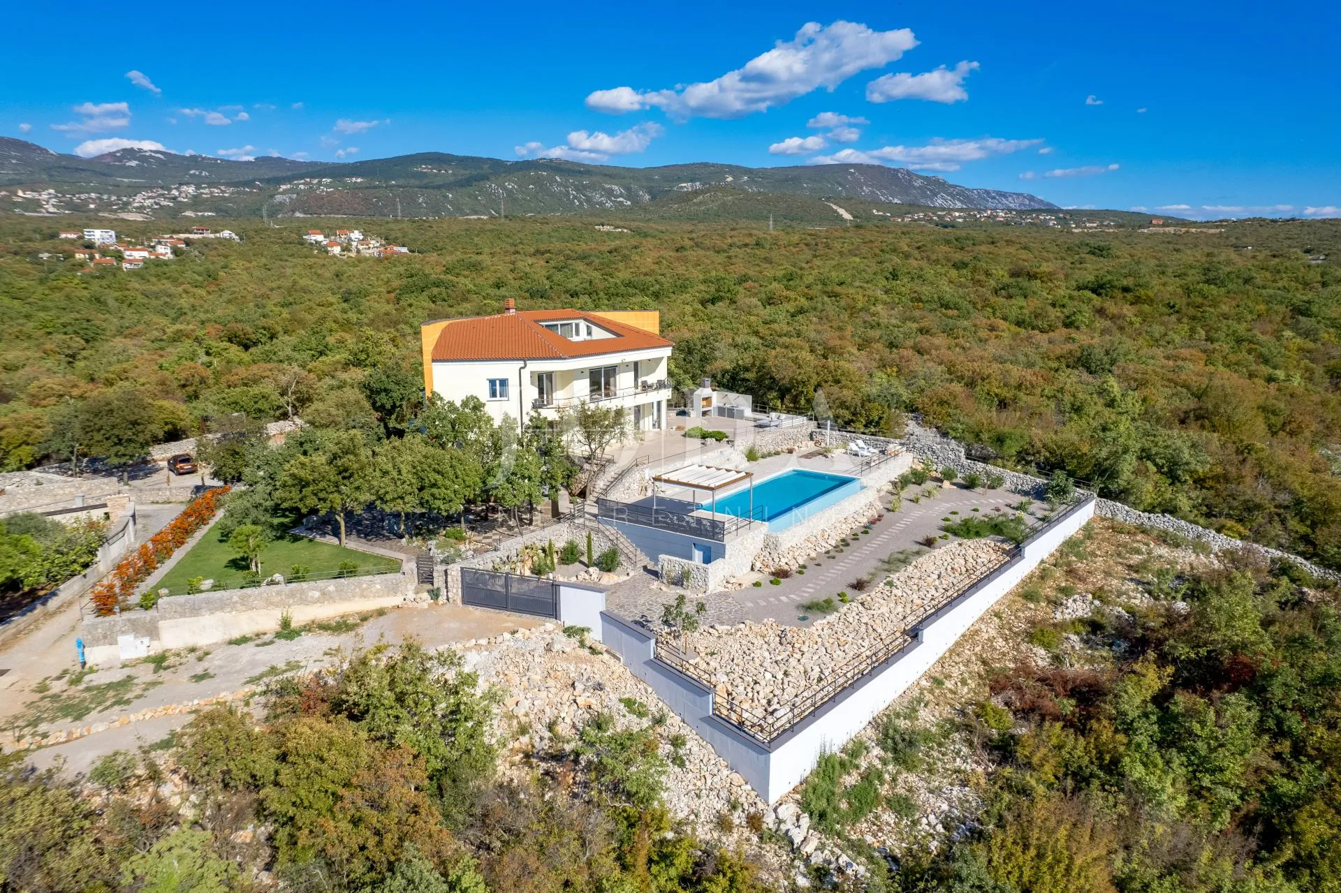kraljevica kuća iznad mora - slika 7