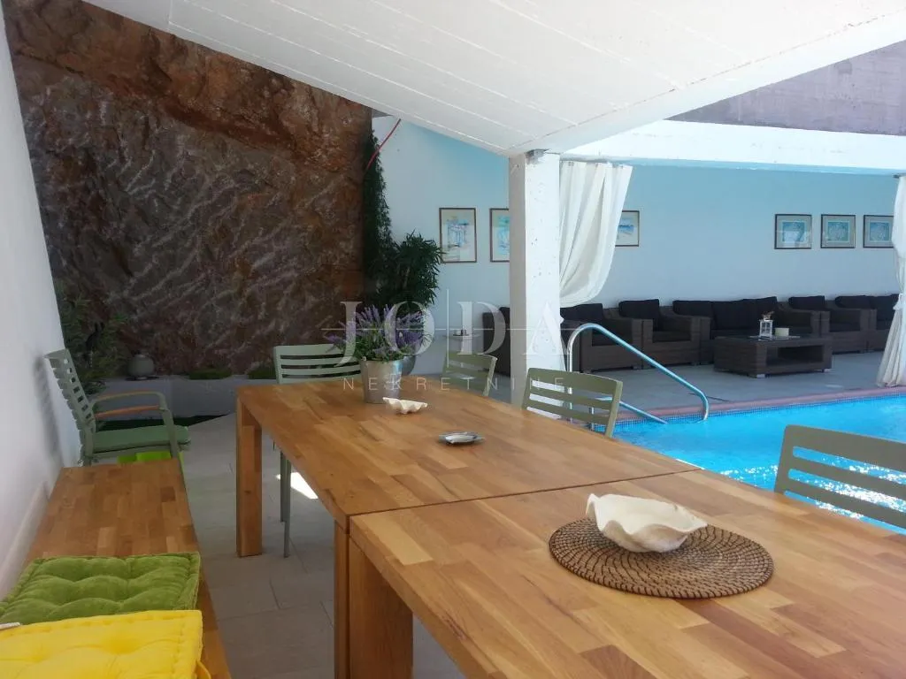 dramalj kuća sa više apartmana - slika 24
