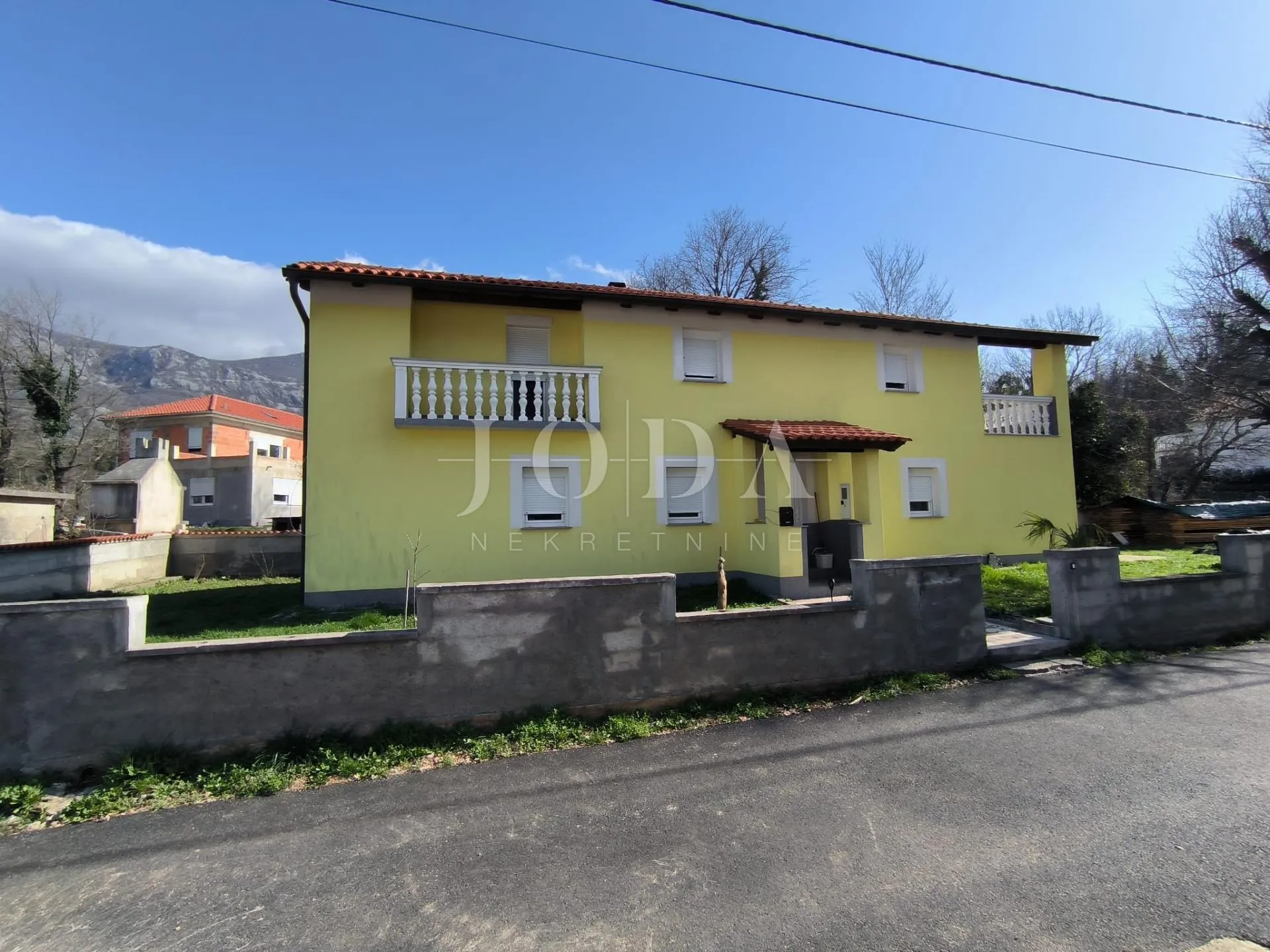 tribalj kuća - slika 2