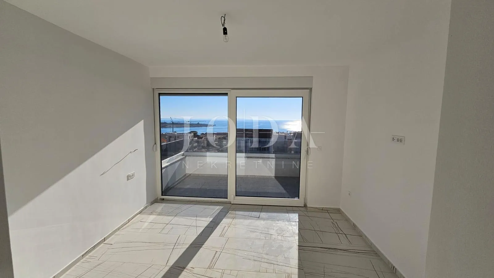 novalja, novogradnja penthouse - slika 12